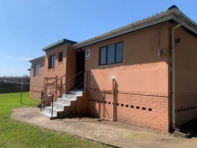 House For Sale in Mount Vernon, Durban