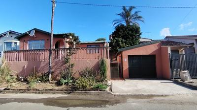 Semi-detached For Sale in Whetstone, Phoenix